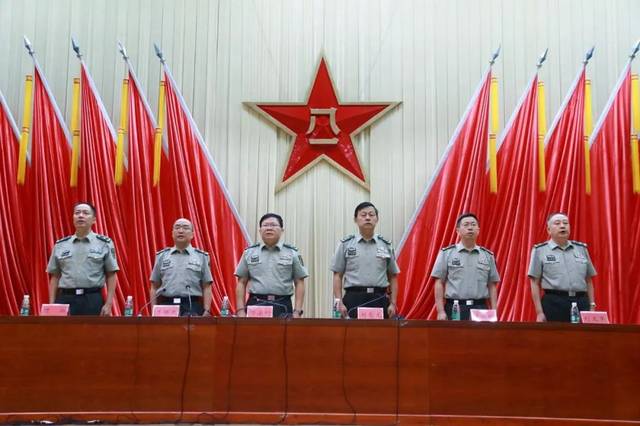 国防科大召开参加国庆阅兵人员总结表彰大会