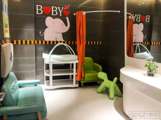 这家商场的也太硬核了吧