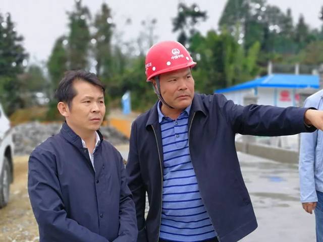 2,中铁开投金仁桐高速公路发展有限公司党委书记,董事长雷建华到金仁