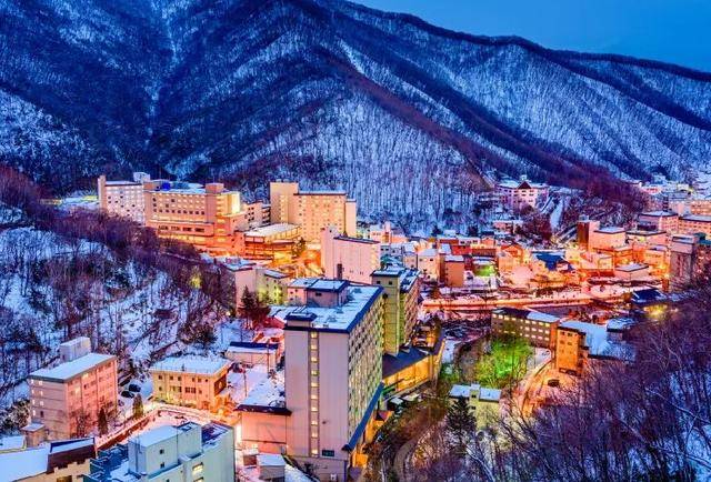 银山温泉街 日本秋冬最值得泡的6家温泉 泡着温泉看红叶 雪山和大海 上海泰畅木业有限公司