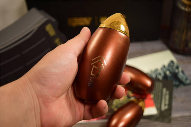 小米有品联名子弹酒,金属弹匣设计,专为军迷设计!