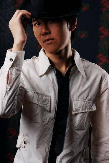 高颜值实力派演员高进明星植入明星翻包合作流程02