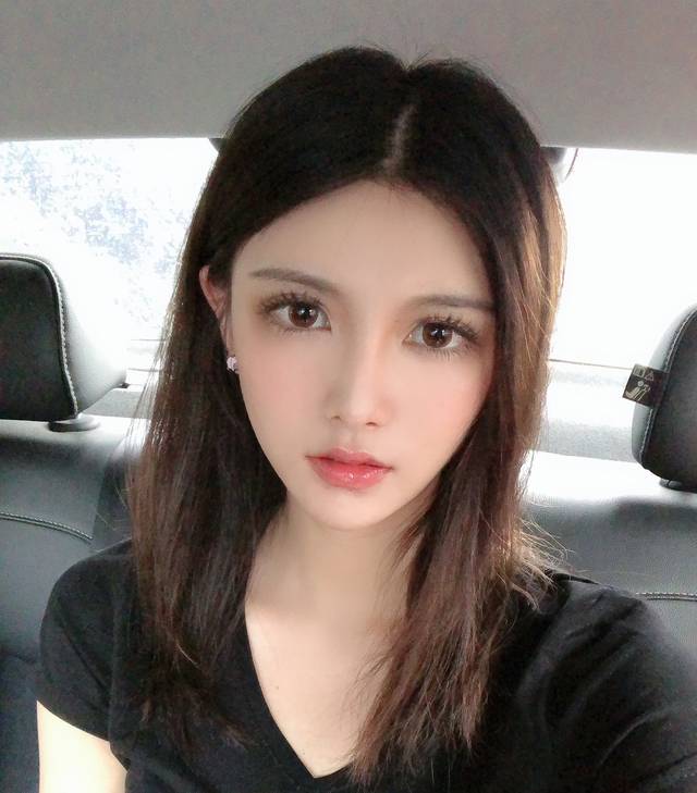 小狮子与虎牙许仙配合默契粉丝表示我们只要小姐姐