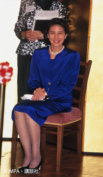 从高知外交官到日本皇后 雅子年轻时高贵又是时髦