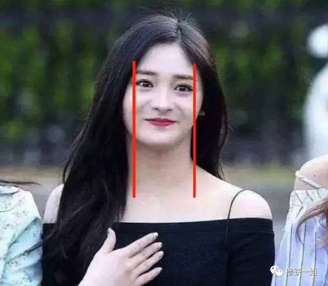杨幂毁了自己的天鹅颈,周洁琼脖子更粗,脖子短粗竟是因为久坐!