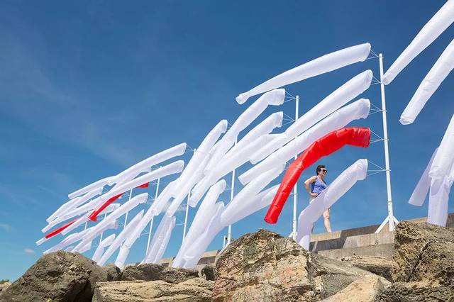 风动装置,是风动还是心动?