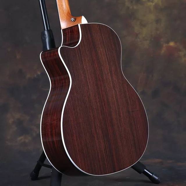 卡马kepma b1挑战身价为己4倍的taylor吉他,你看可行?