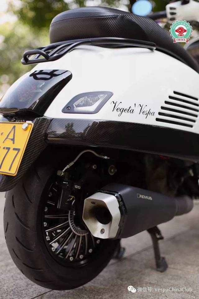 vespaclubchina2019款gts300黑白风格改装分享
