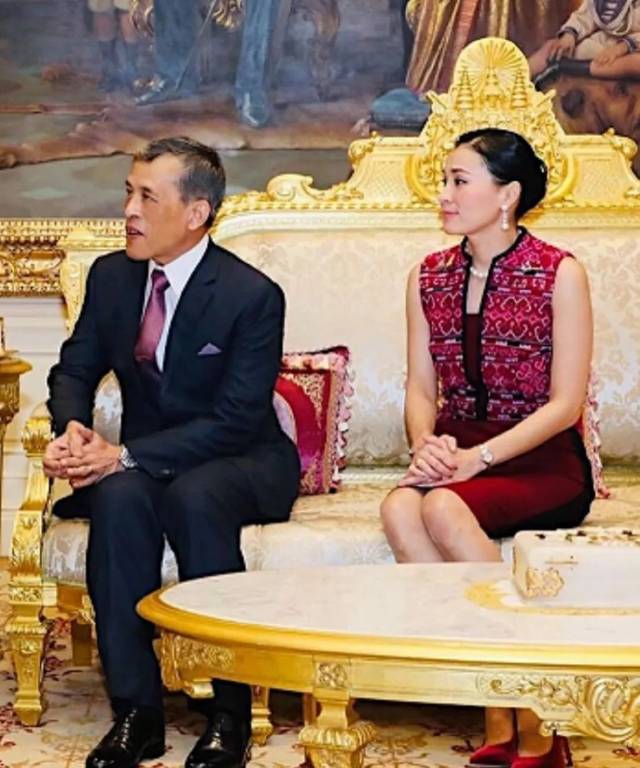 泰王20个嫔妃图片,泰王的20位王妃图片,苏提达王后和泰王戏水(第8页)_大山谷图库
