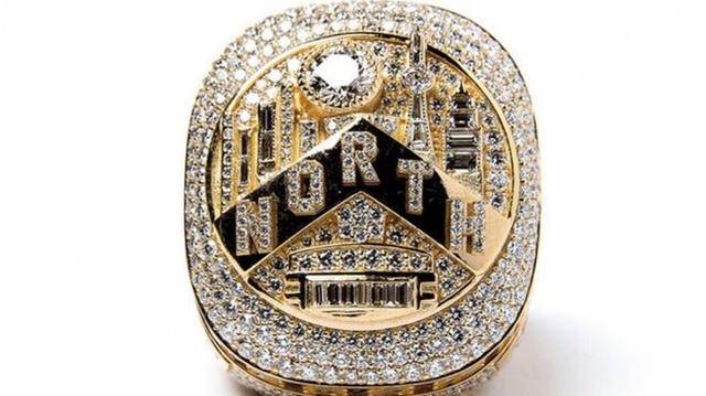 猛龙总冠军戒指创三项纪录,20000名球迷获赠复刻版_手机搜狐网