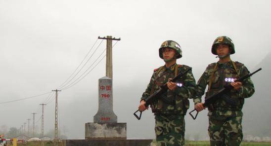 军人站岗过程枯燥,很少有意外发生,为何需要2小时就换一班?