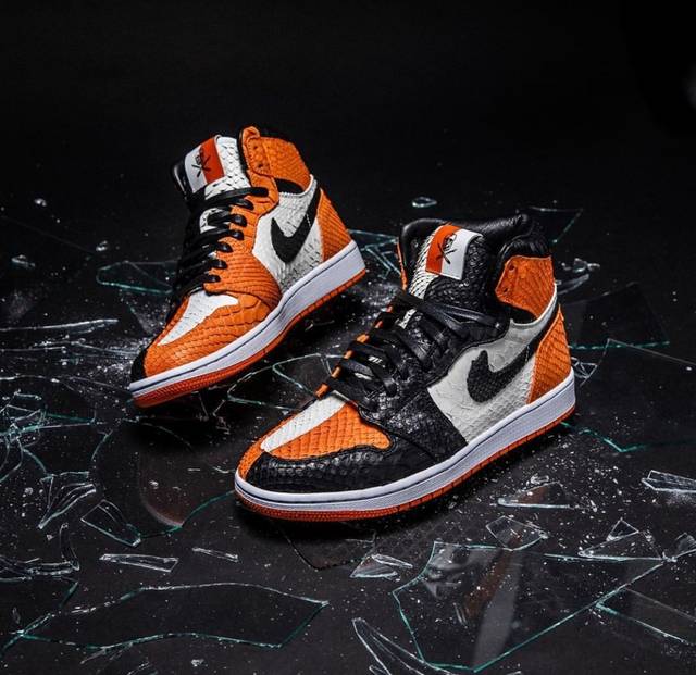 扣碎”遗憾又陪跑？奢华双拼版Air Jordan 1“Shattered Backboard”了解下