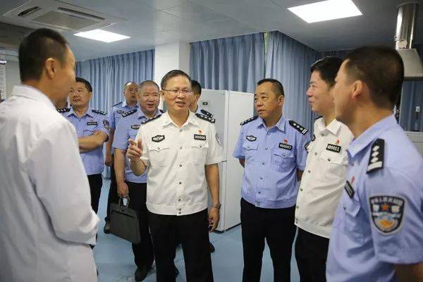 室务会召集人,禁毒委副主任,公安厅党委委员(正厅级)薛祺安带领省公安