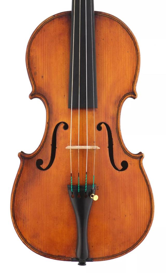 这把贴有本人原始标签的乐器,采用上选的南意大利枫木,镶线黑色部分是