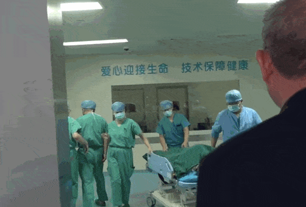 铁里这些行为将被禁止!速看;10秒9次!学生操砖