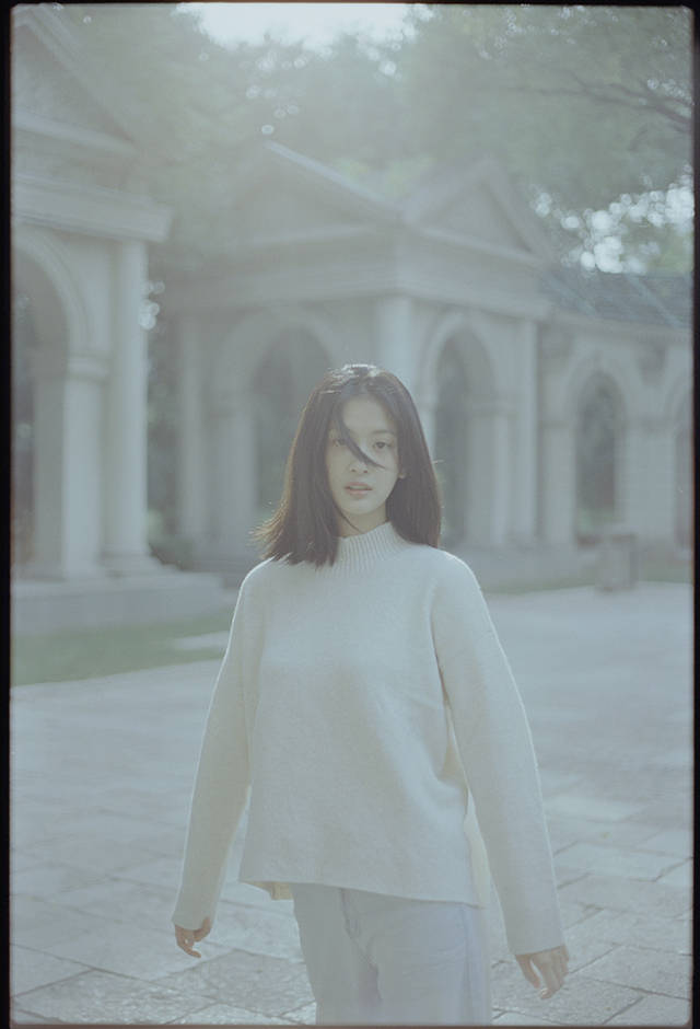 演员王若溪加入佳壹传媒 清新靓丽灵气逼人_手机搜狐网