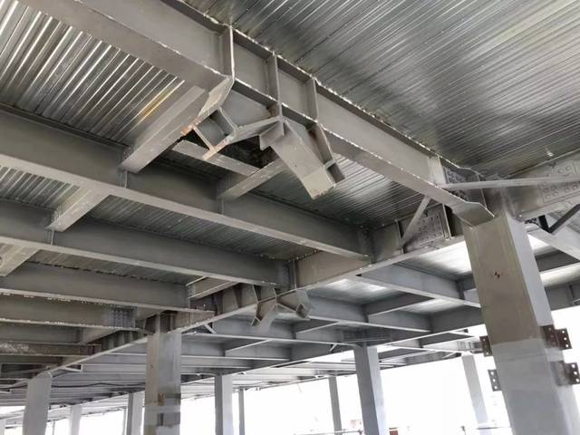 组合楼盖构造示意图相较于预制装配式混凝土结构,钢结构或钢-混凝土