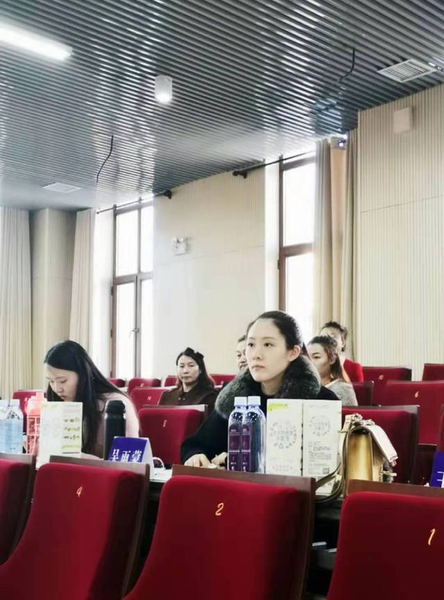 黑龙江大学吴雨蒙教授任新加坡中新国际音乐比赛黑龙江赛区评委_手机