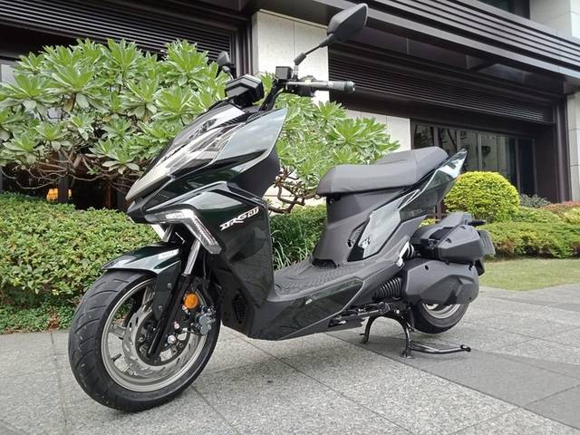 sym旗舰小踏板 台湾摩友drg158提车体验报告