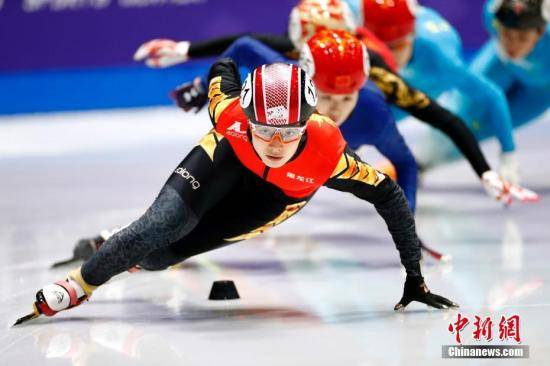 資料圖:在平昌冬奧會短道速滑男子500米決賽中,中國選手武大靖奪得