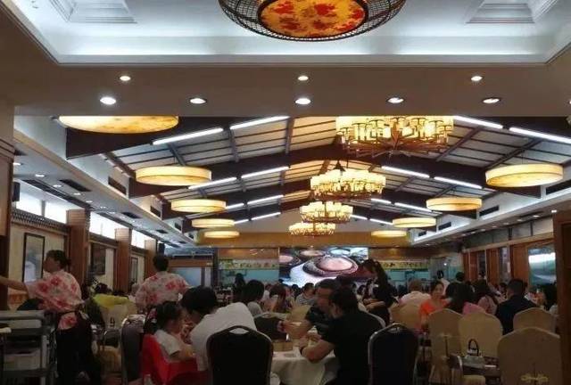 人均:79元 地址:番禺区市桥镇大北路130号番禺宾馆内 宾馆菊花卖,市桥