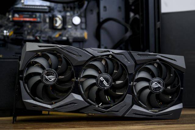 玩转144hz华硕rogrtx2070sa8g不愧为新一代显卡标杆