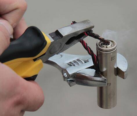 18650电池安全阀是什么电池包防爆平衡阀又是什么