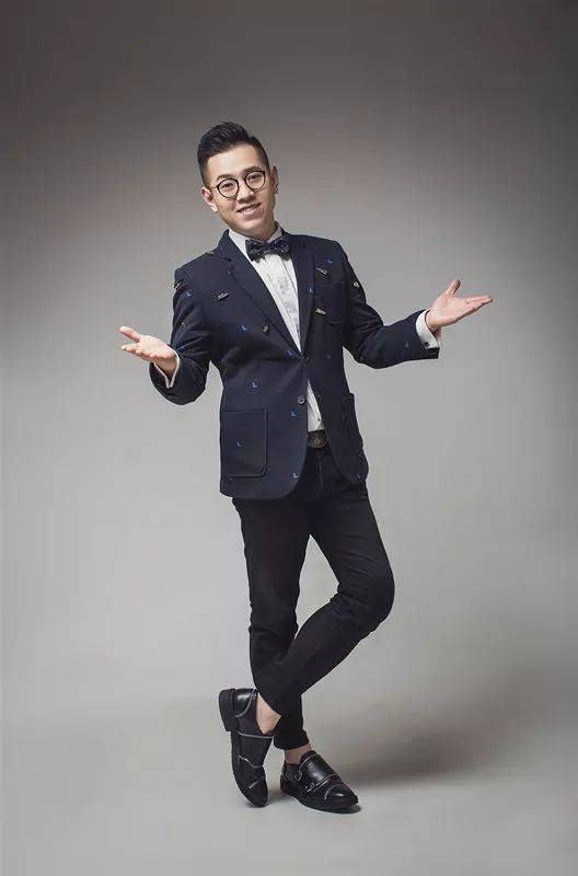 7fm总监 上海戏剧学院 播音主持专业