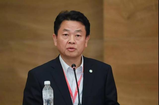 中航工业昌飞党委书记,董事长徐德朋 发言: 以先进文化力推动企业向