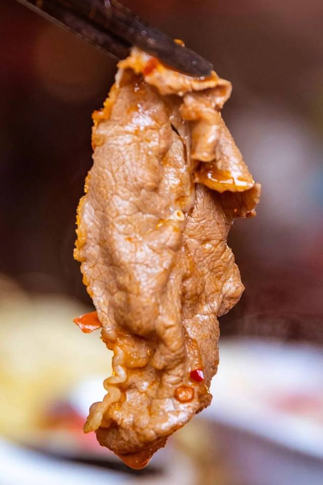 9元抢原价190元小郡肝火锅串串香2-3人餐,只要抓起一把串串来撸,感觉