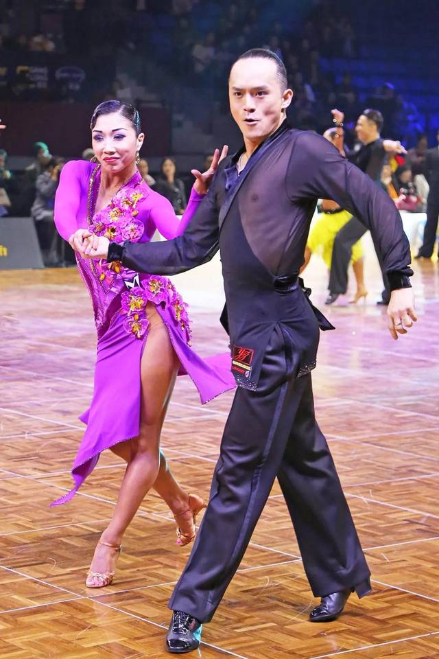 2019年黑池职业新星拉丁舞季军 李玓 & 赵蕾