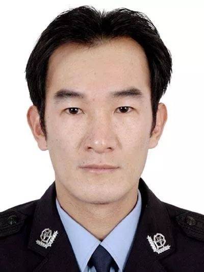 "反诈达人"投身基层成绩亮眼湖镇派出所所长黄志光1"十佳派出所所长"