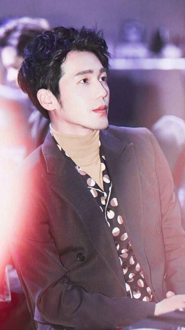 这都是什么神仙浓颜帅哥啊?请接好我的鼻血!