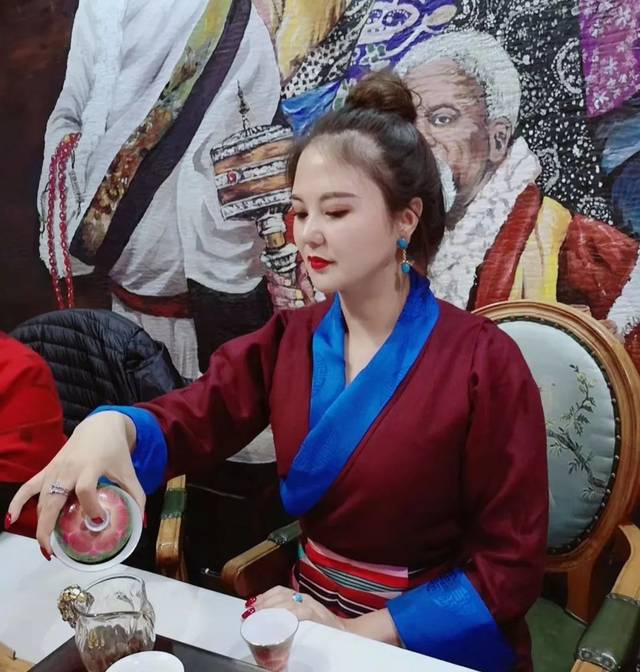 闻香识女人藏文化的传播者兰措