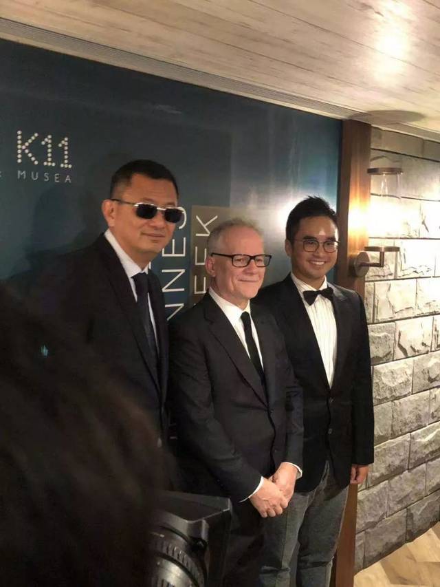 杯子不离手,逛街一个月的他,居然是k11的大boss?