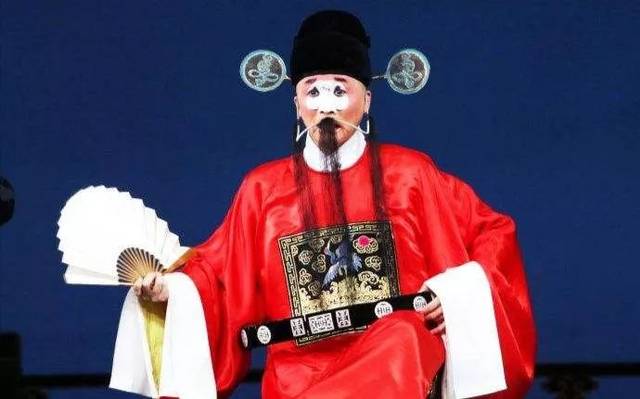 比如《野猪林》当中的鲁智深,《芦花荡》中的张飞,都属于架子花脸.