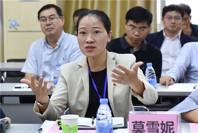 不忘初心牢记使命学校校长唐农到第一临床医学院召开不忘初心牢记使命