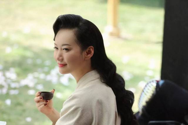 桃花面 玲珑心 | "冷艳佳人"王婉娟《惊蛰》尽显女性力量