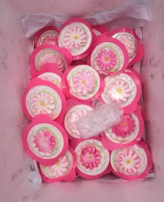 童年回忆~小时候,常吃的小花篮蛋糕,你还记得吗?_手机搜狐网