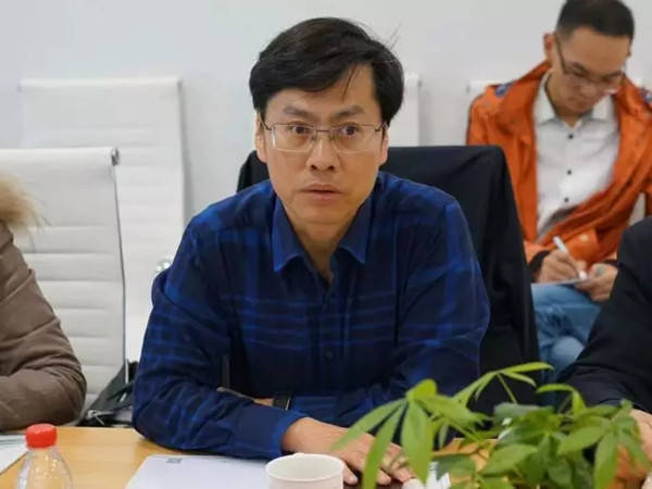 郑州市高新区创新发展局副局长周伟