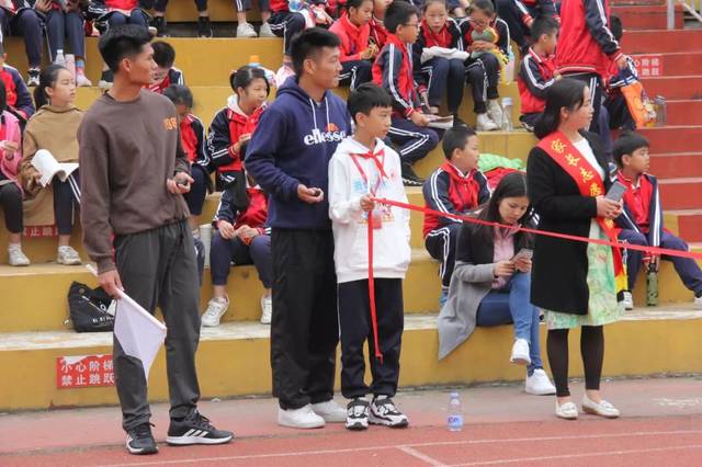 奔跑吧,少年!惠州一中实验学校第五届阳光体育节小学部运动会圆满举行