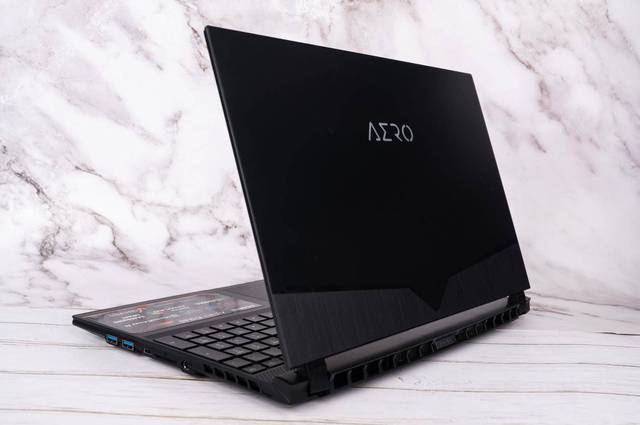 双十一剁手顶配轻薄游戏本,4k体验技嘉new aero15 oled sa