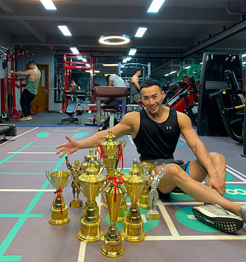 健身名人张星荣获2019北京市健美比赛健体组冠军