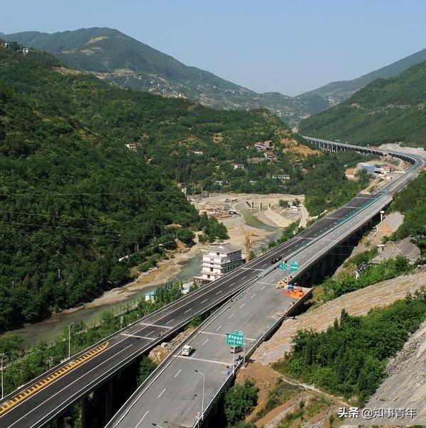 王坪至通江高速公路图片