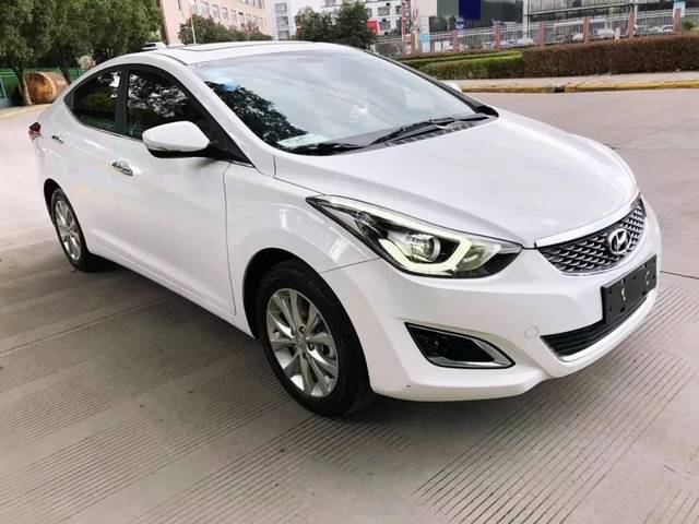 2年准新车朗动,1.6自动挡,实表1万多公里,全车原版