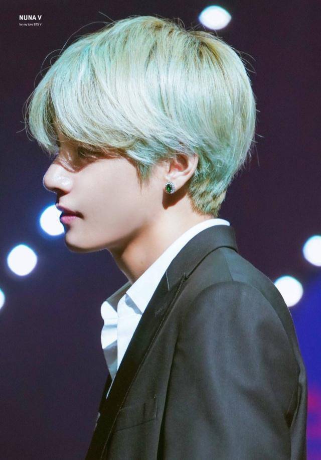 报告!继纷飞的薄荷绿发色后 这款手机也要"靓"出天际