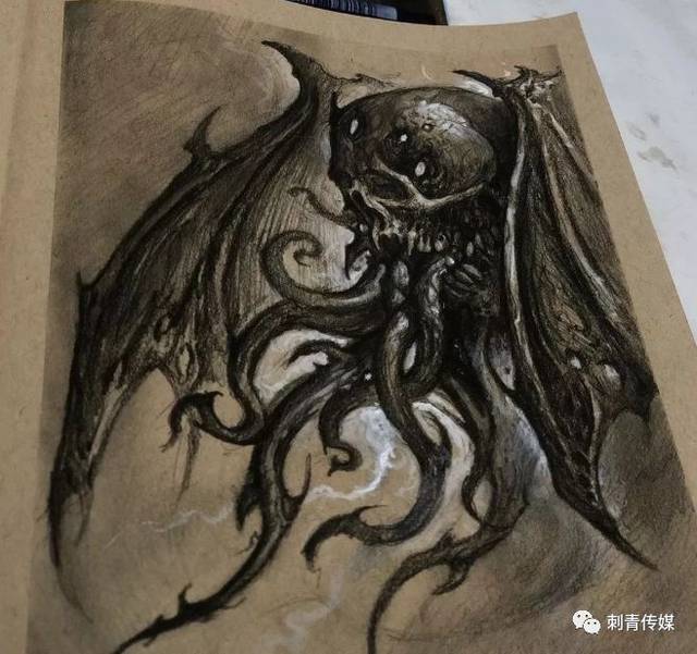 克苏鲁偶尔会利用精神感应与远处不特定的人类接触.