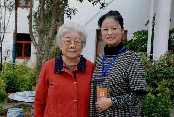 安徽省原副省长,安徽省老年委名誉会长张润霞一行 考察庐江县颐养巢