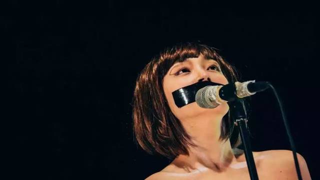 0- 恋爱的犀牛20周年 -刘爽孟京辉戏剧工作室演员唱演均佳,爆发力十足