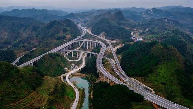 把幸福路修到家门口国道354线营盘至紫云县城公路改扩建工程项目侧记